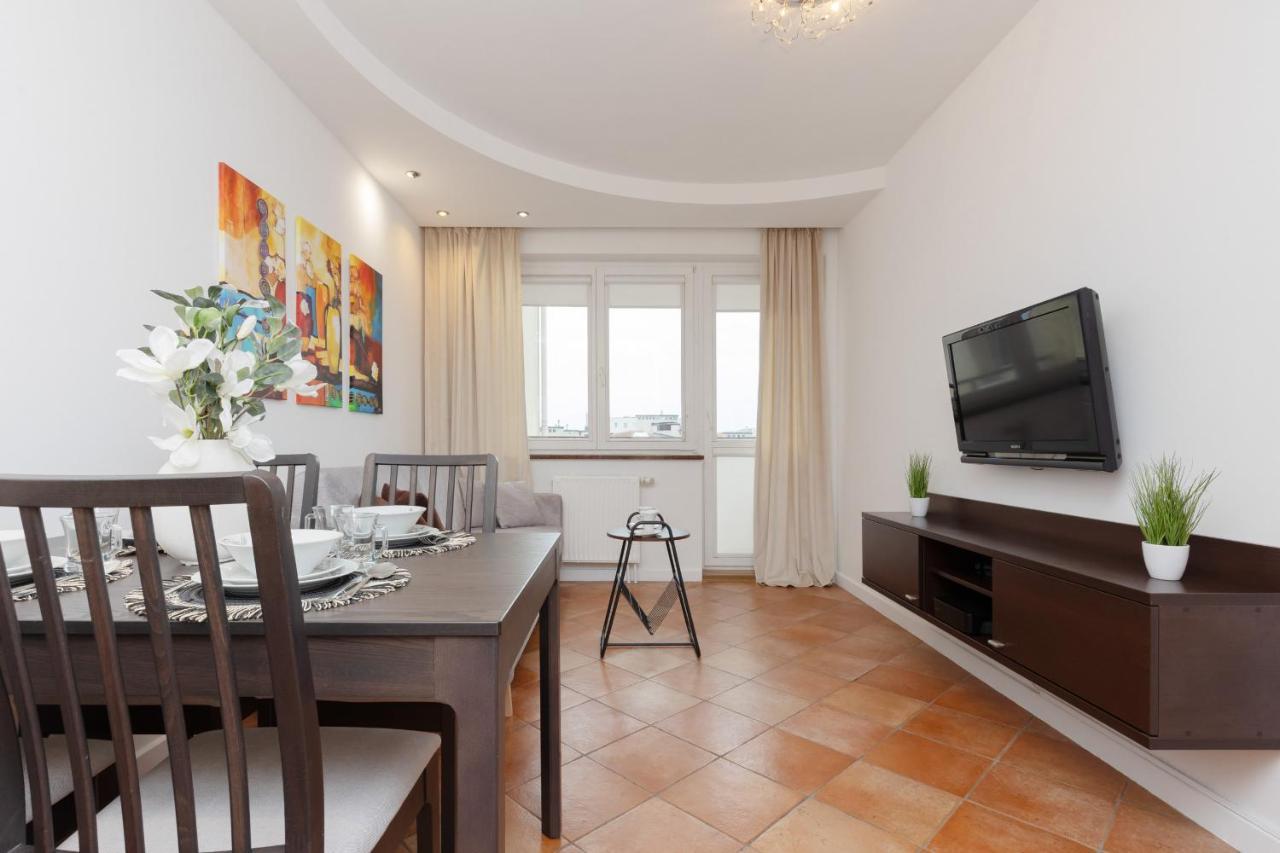 Cozy With Parking In Ursus By Renters *